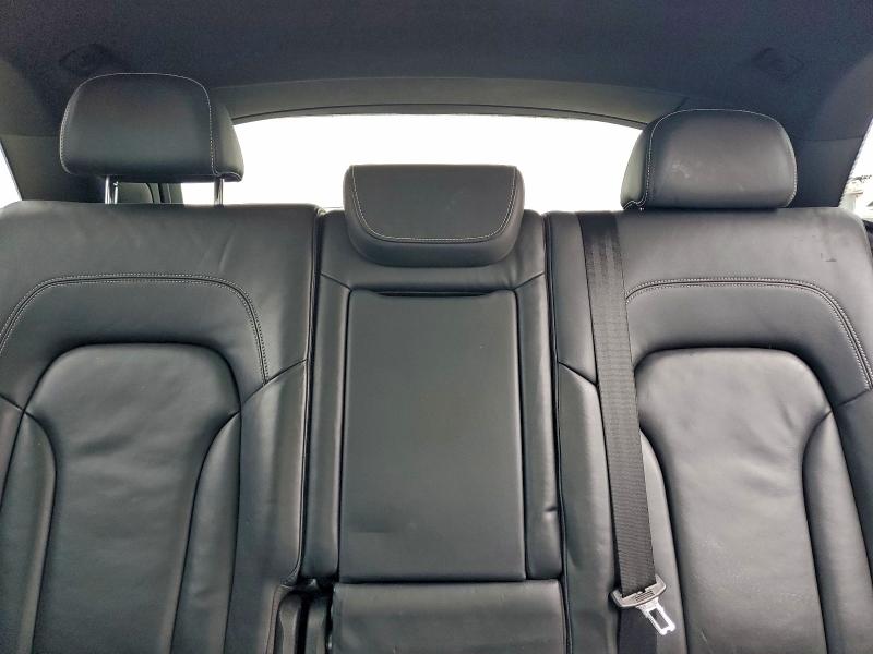 Фото 10 - AUDI SQ5