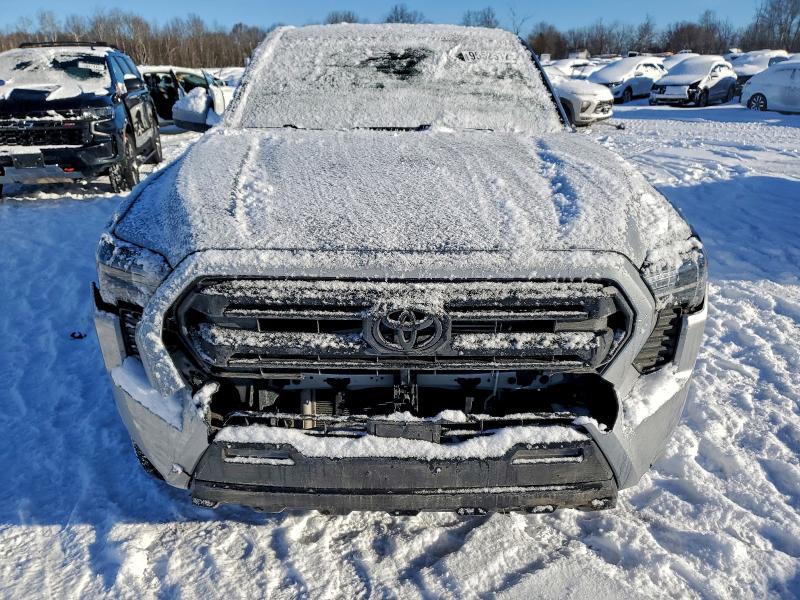 Фото 5 - TOYOTA TACOMA