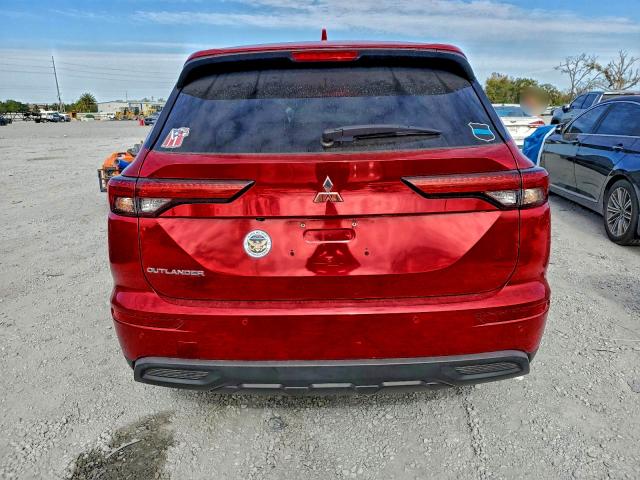 Фото 6 - MITSUBISHI OUTLANDER