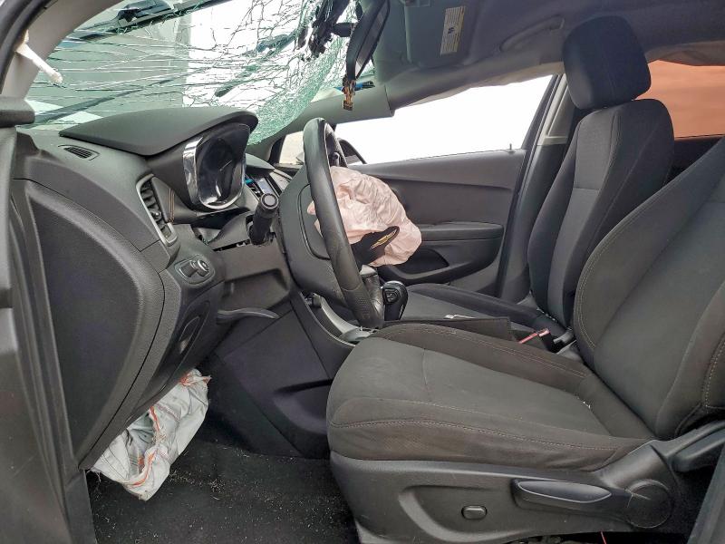 Фото 7 - CHEVROLET TRAX