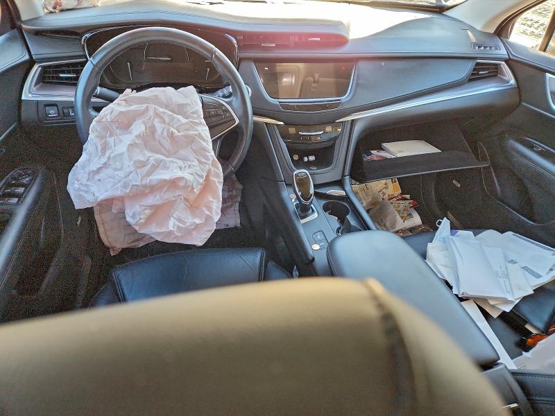 Фото 8 - CADILLAC XT5