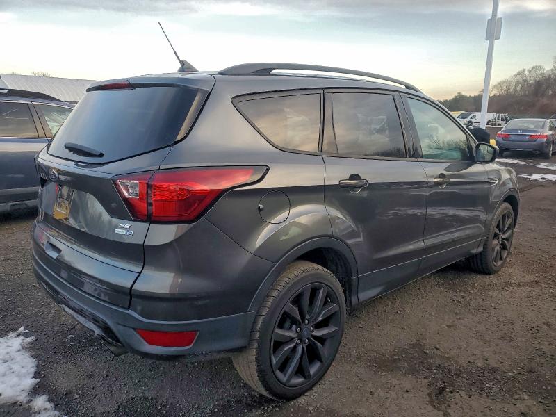 Фото 3 - FORD ESCAPE