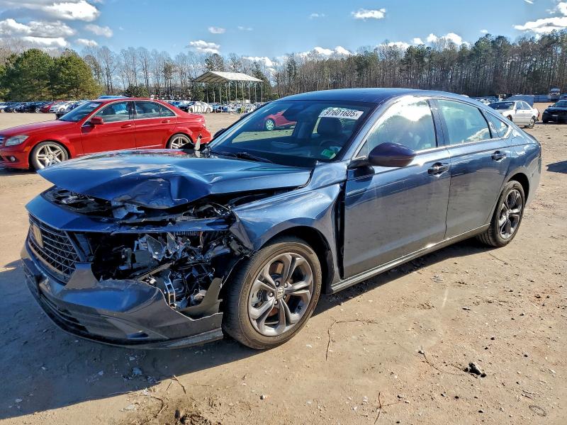 Фото 1 - HONDA ACCORD