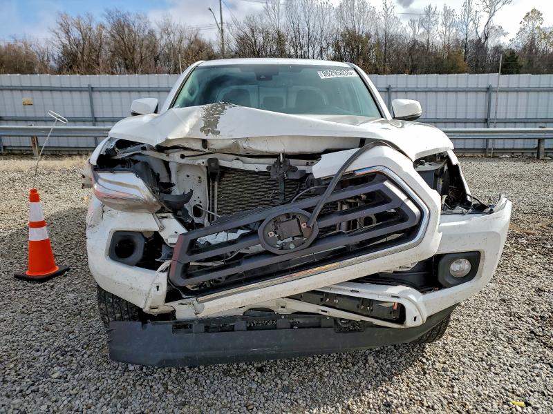 Фото 5 - TOYOTA TACOMA