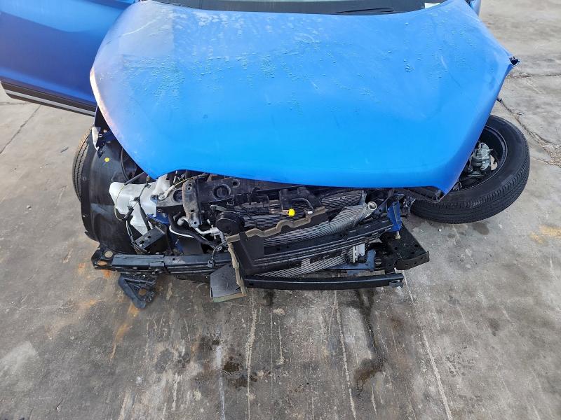 Фото 11 - NISSAN KICKS