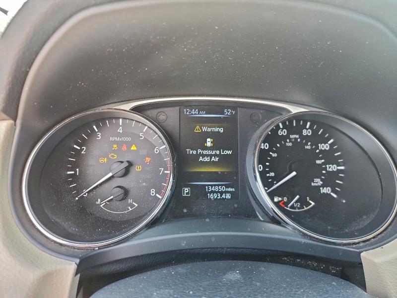 Фото 9 - NISSAN ROGUE