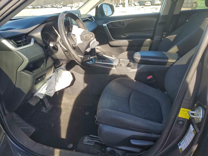 Фото 7 - TOYOTA RAV4