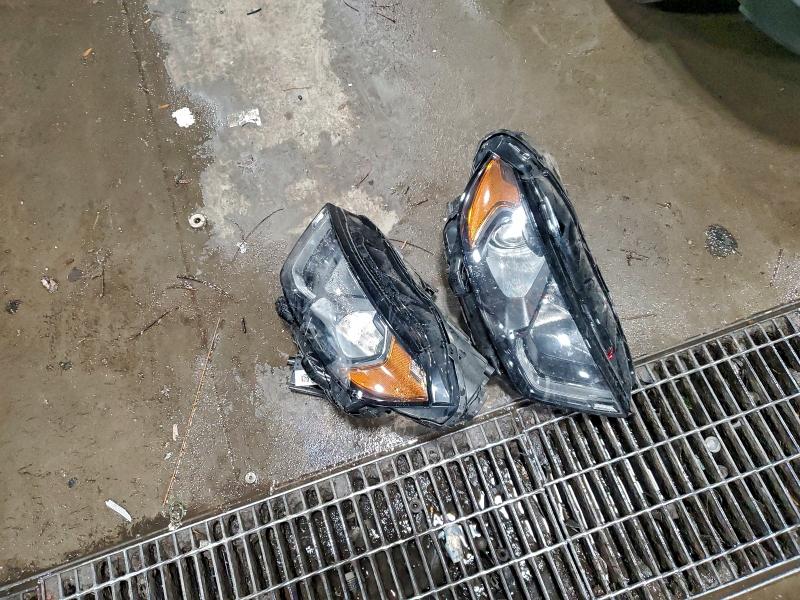 Фото 13 - FORD ECOSPORT