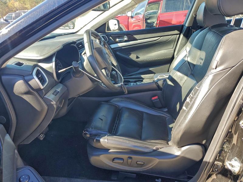 Фото 7 - NISSAN MAXIMA