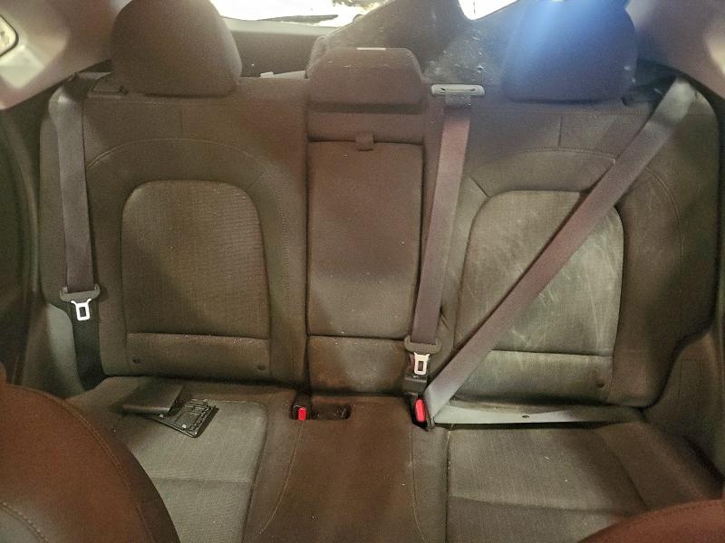 Фото 10 - HYUNDAI KONA