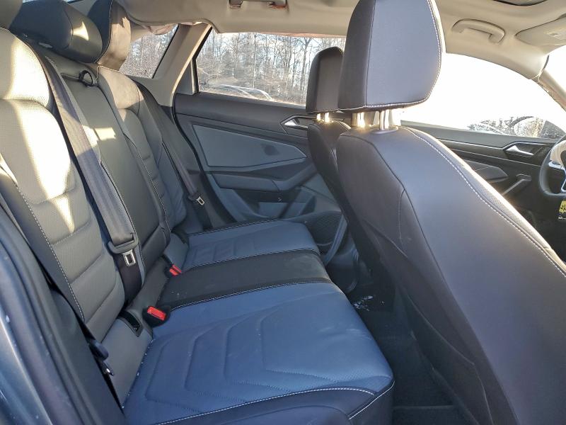 Фото 10 - VOLKSWAGEN JETTA