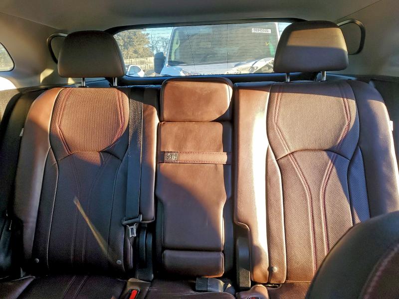 Фото 10 - LEXUS RX350