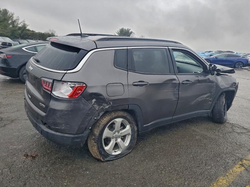 Фото 3 - JEEP COMPASS