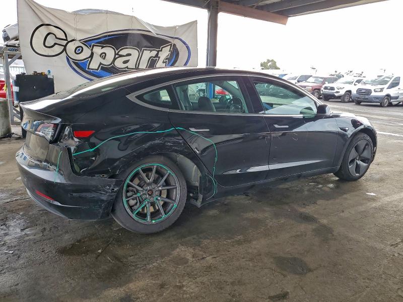 Фото 3 - TESLA MODEL 3