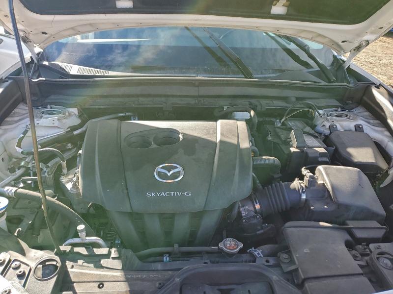 Фото 12 - MAZDA CX30