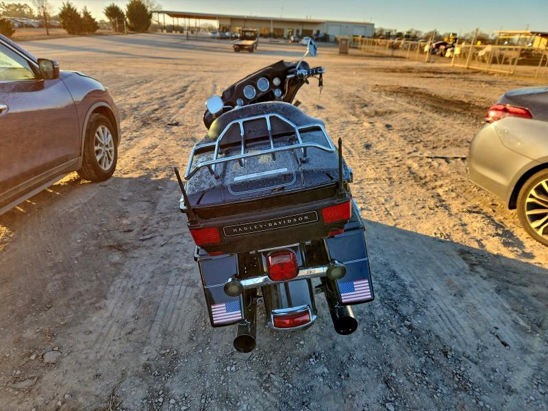 HARLEY-DAVIDSON FL 2010