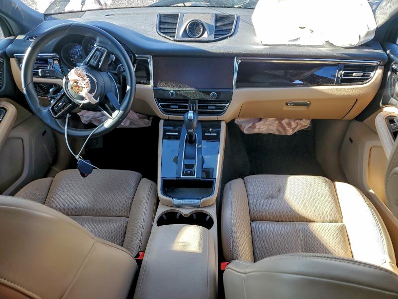 Фото 8 - PORSCHE MACAN