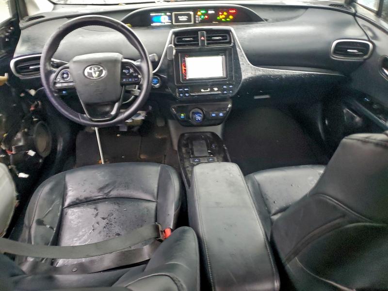 Фото 8 - TOYOTA PRIUS