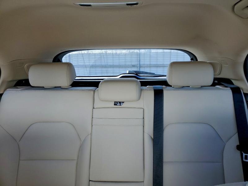 Фото 10 - MERCEDES-BENZ GLA-CLASS