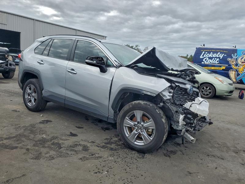 Фото 4 - TOYOTA RAV4