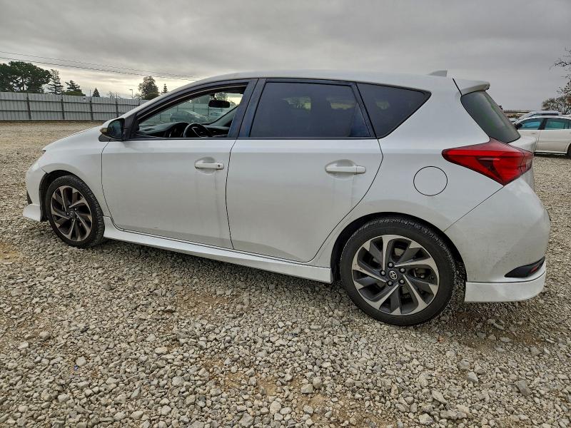 Фото 2 - TOYOTA SCION