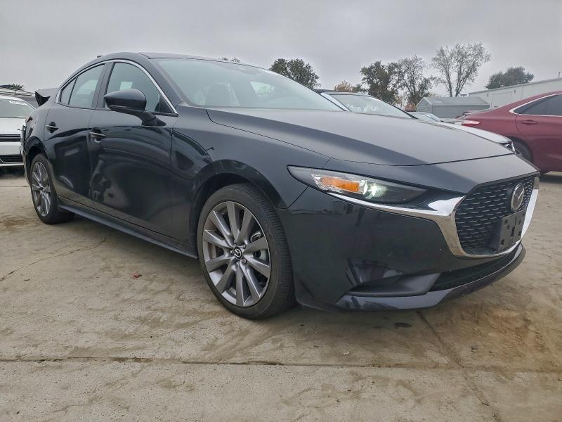 Фото 4 - MAZDA 3