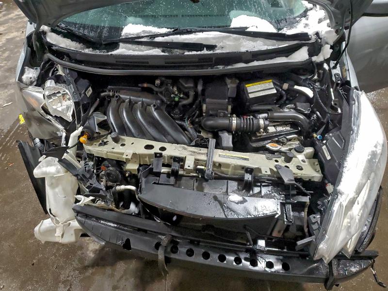 Фото 11 - NISSAN VERSA