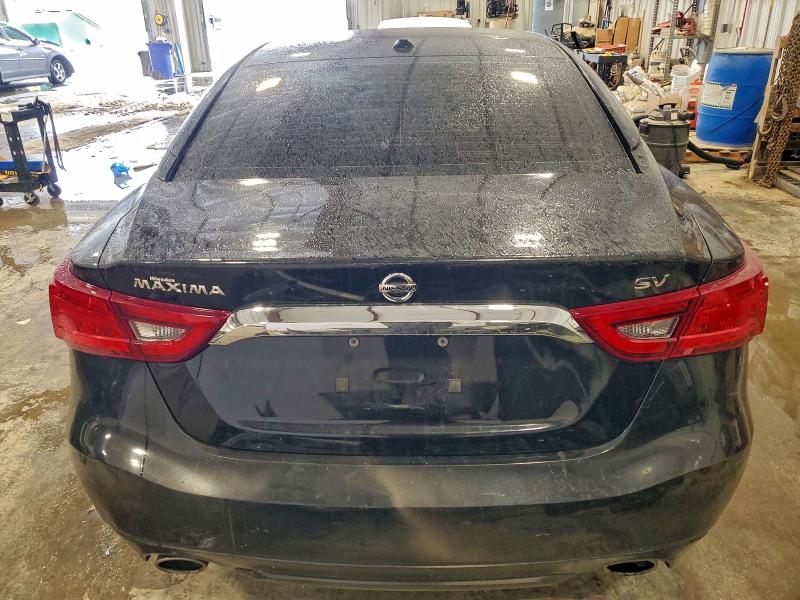 Фото 6 - NISSAN MAXIMA