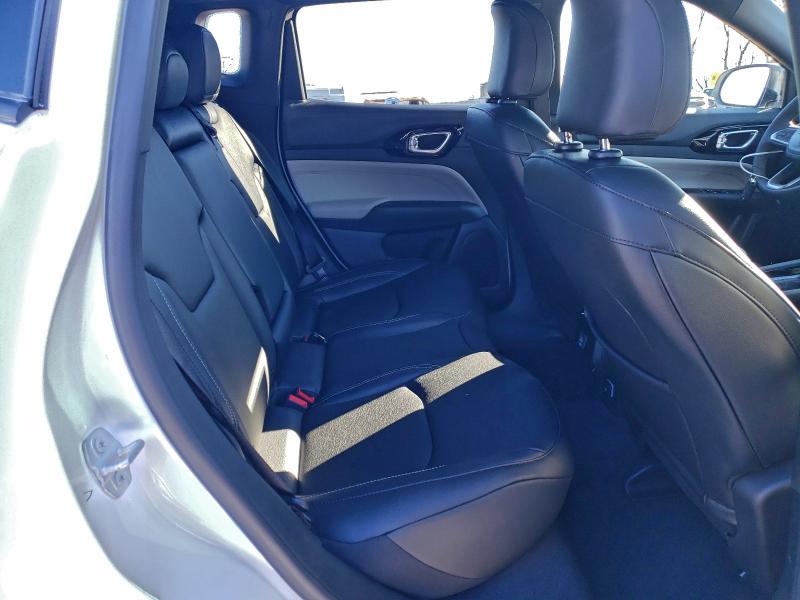 Фото 10 - JEEP COMPASS