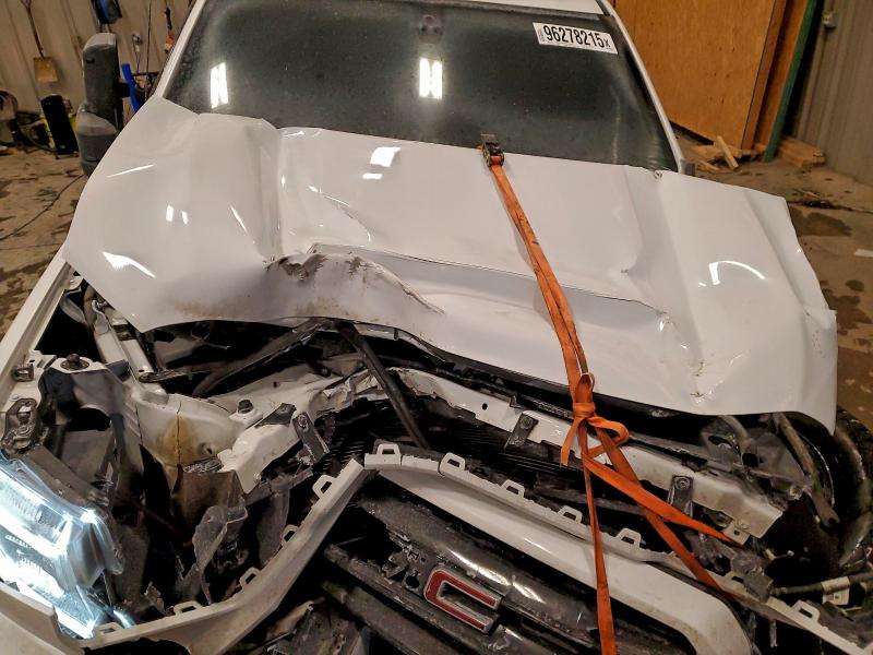 Фото 11 - GMC SIERRA