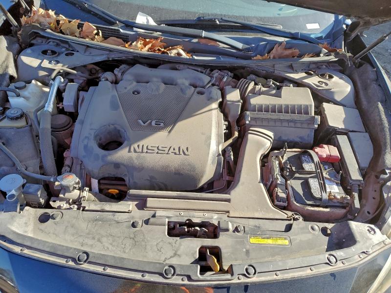 Фото 11 - NISSAN MAXIMA