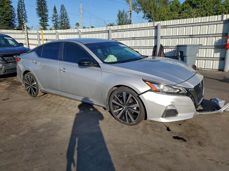 Фото 4 - NISSAN ALTIMA