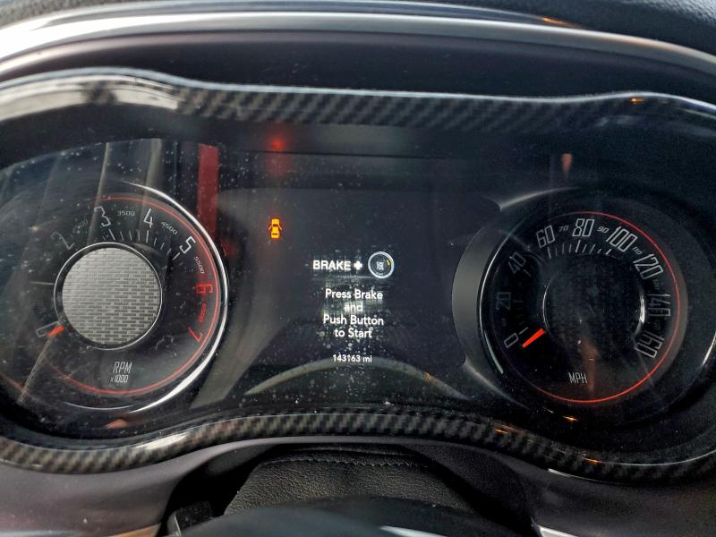 Фото 9 - DODGE CHALLENGER