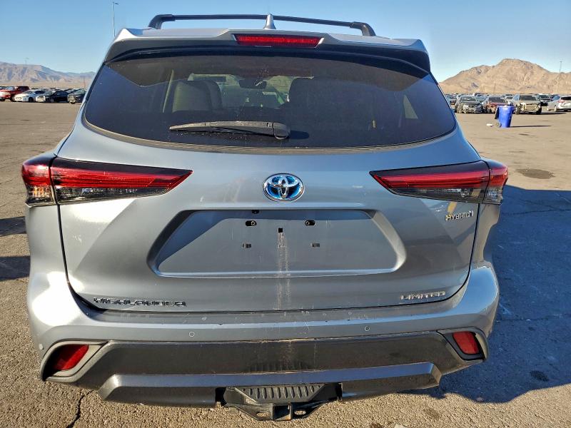 Фото 6 - TOYOTA HIGHLANDER