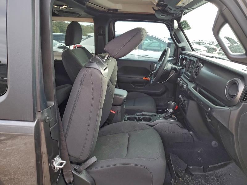 Фото 10 - JEEP WRANGLER