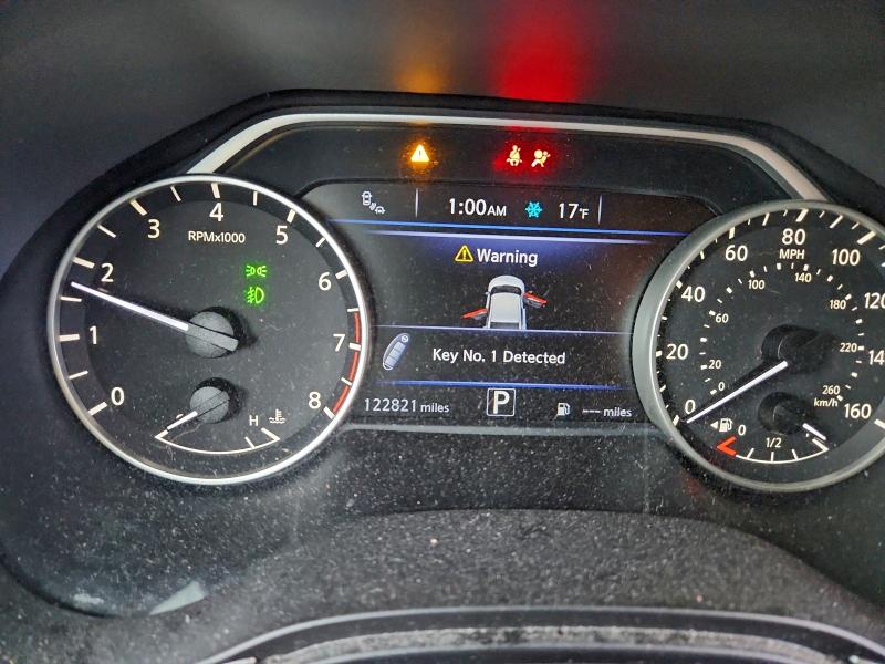 Фото 9 - NISSAN MAXIMA