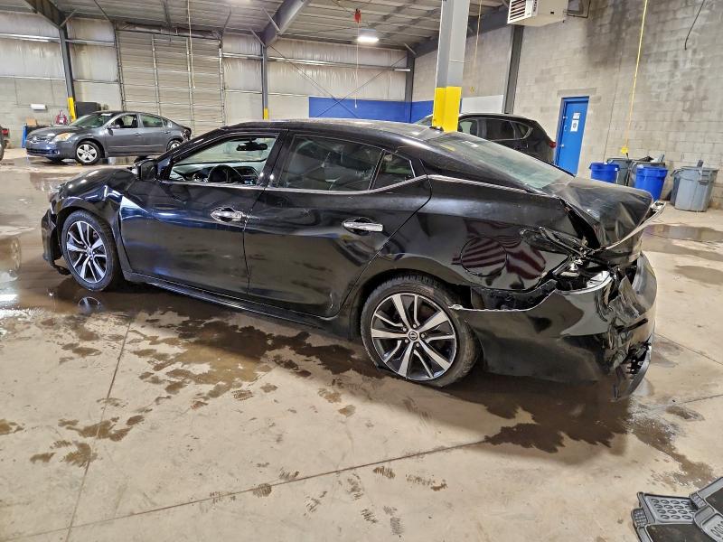 Фото 2 - NISSAN MAXIMA