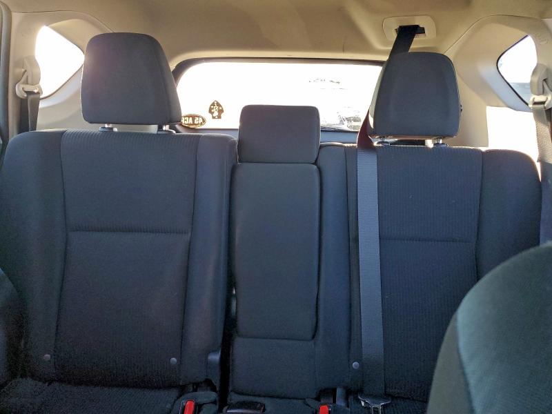 Фото 10 - TOYOTA RAV4