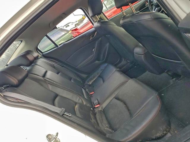 Фото 10 - MAZDA 3