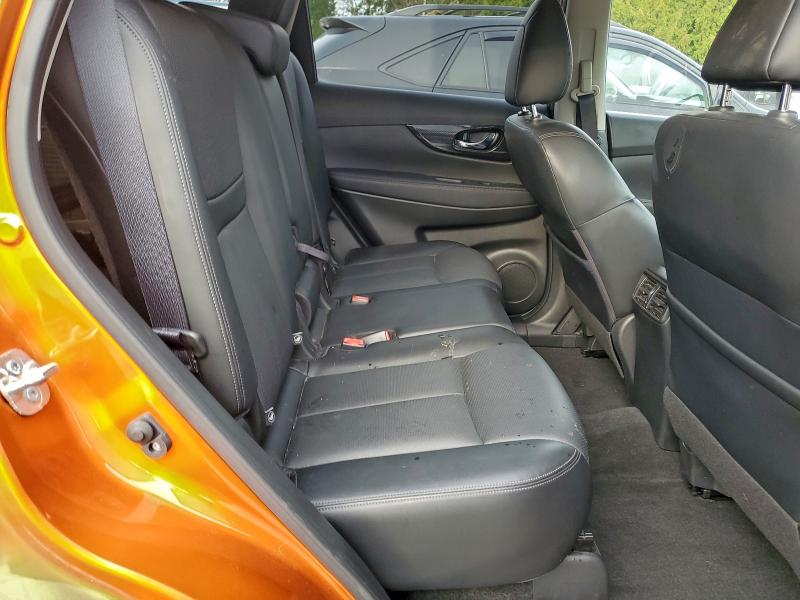 Фото 11 - NISSAN ROGUE