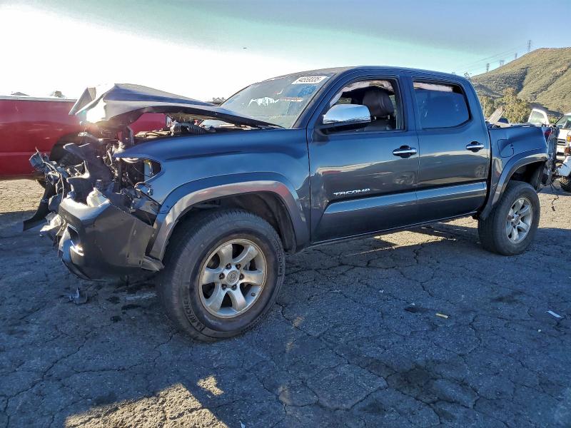 Фото 1 - TOYOTA TACOMA