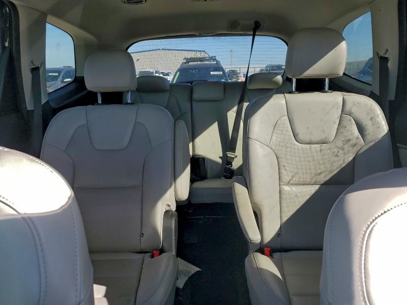 Фото 10 - KIA TELLURIDE