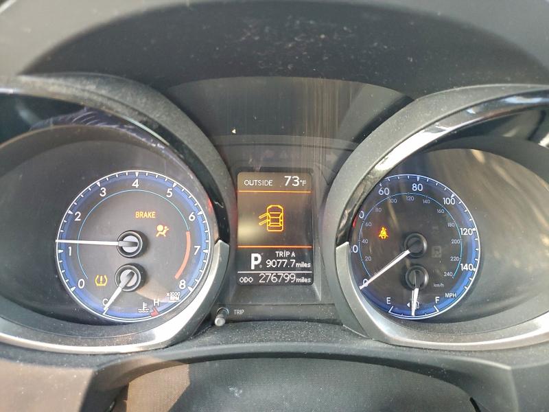 Фото 9 - TOYOTA COROLLA