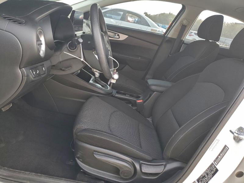 Фото 7 - KIA FORTE