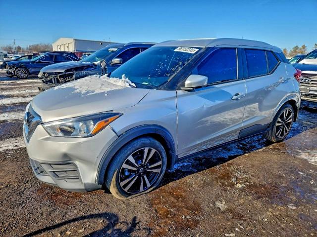 Фото 1 - NISSAN KICKS