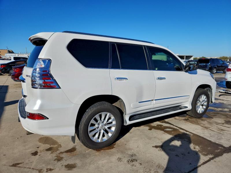 Фото 3 - LEXUS GX