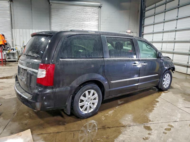 Фото 3 - CHRYSLER MINIVAN