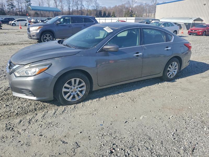 Фото 1 - NISSAN ALTIMA