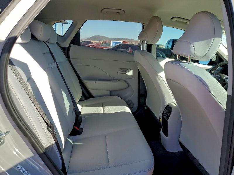 Фото 11 - HYUNDAI KONA