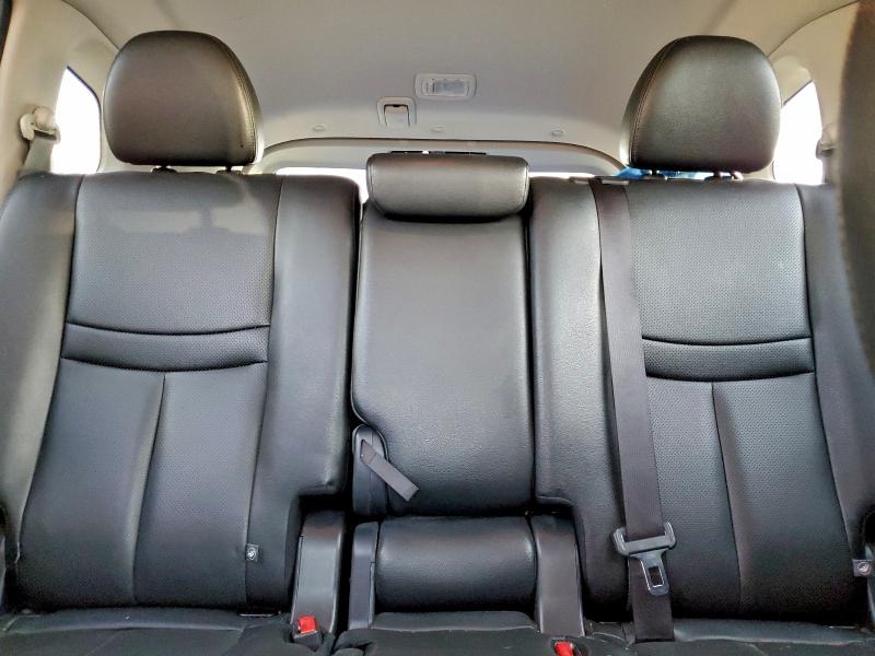 Фото 10 - NISSAN ROGUE